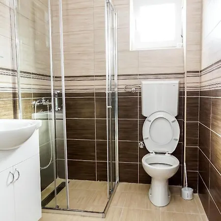 Royal * Bajina Basta